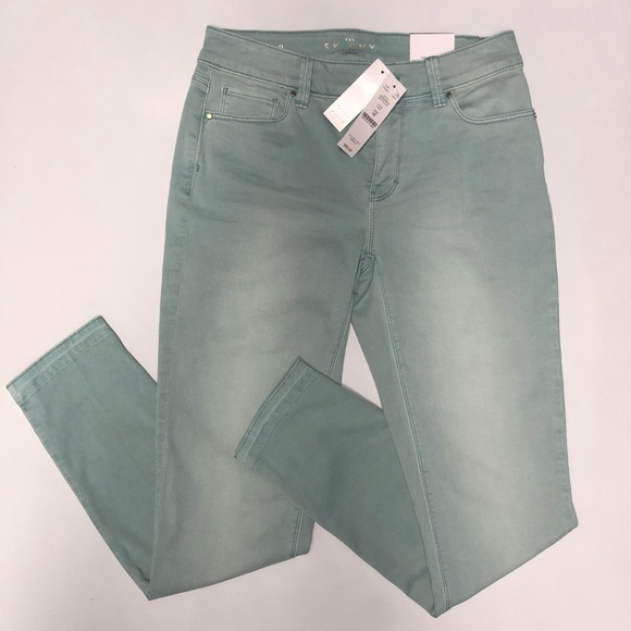 White House Black Market Denim - WHBM The mid rise skinny ankle jeans size 0R